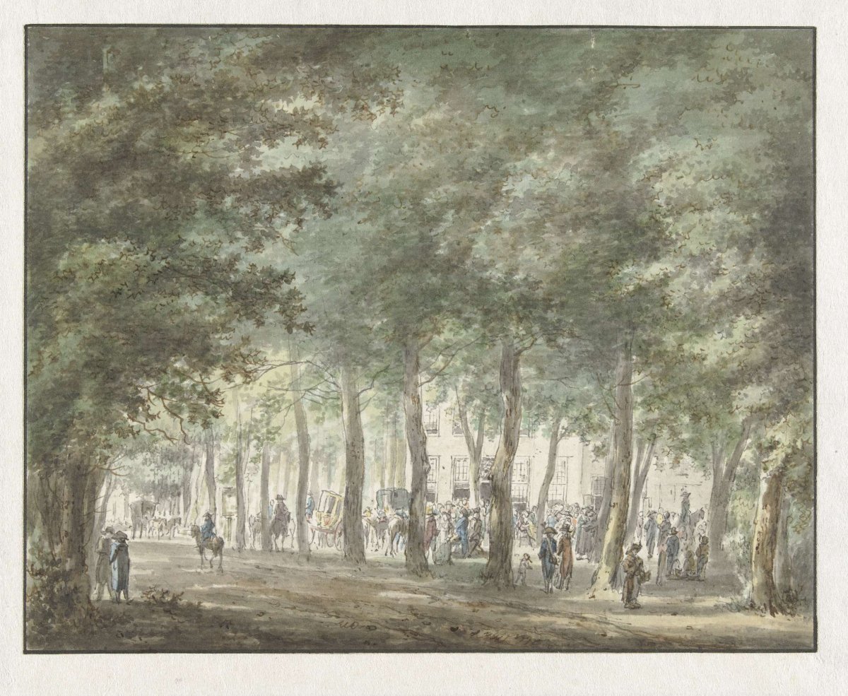 View in the Haarlemmerhout, with a crowd of people in front of the Heerenlogement, Hermanus van Brussel, 1773 - 1815